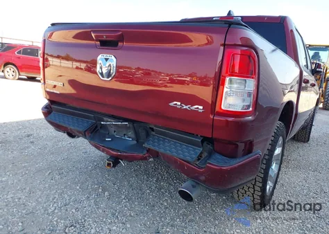 2019 Ram 1500 Big Horn/Lone Star z USA, uszkodzony, nr VIN 1C6SRFFT4KN578649